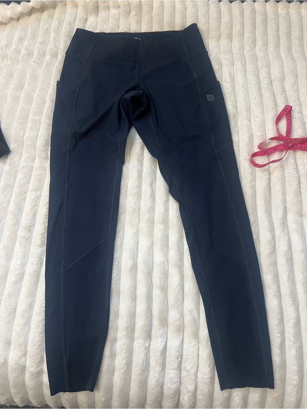 5.11 Tactical Pysical Training Leggings in Navy, Black & Burgundy Sz Medium - Picture 3 of 12